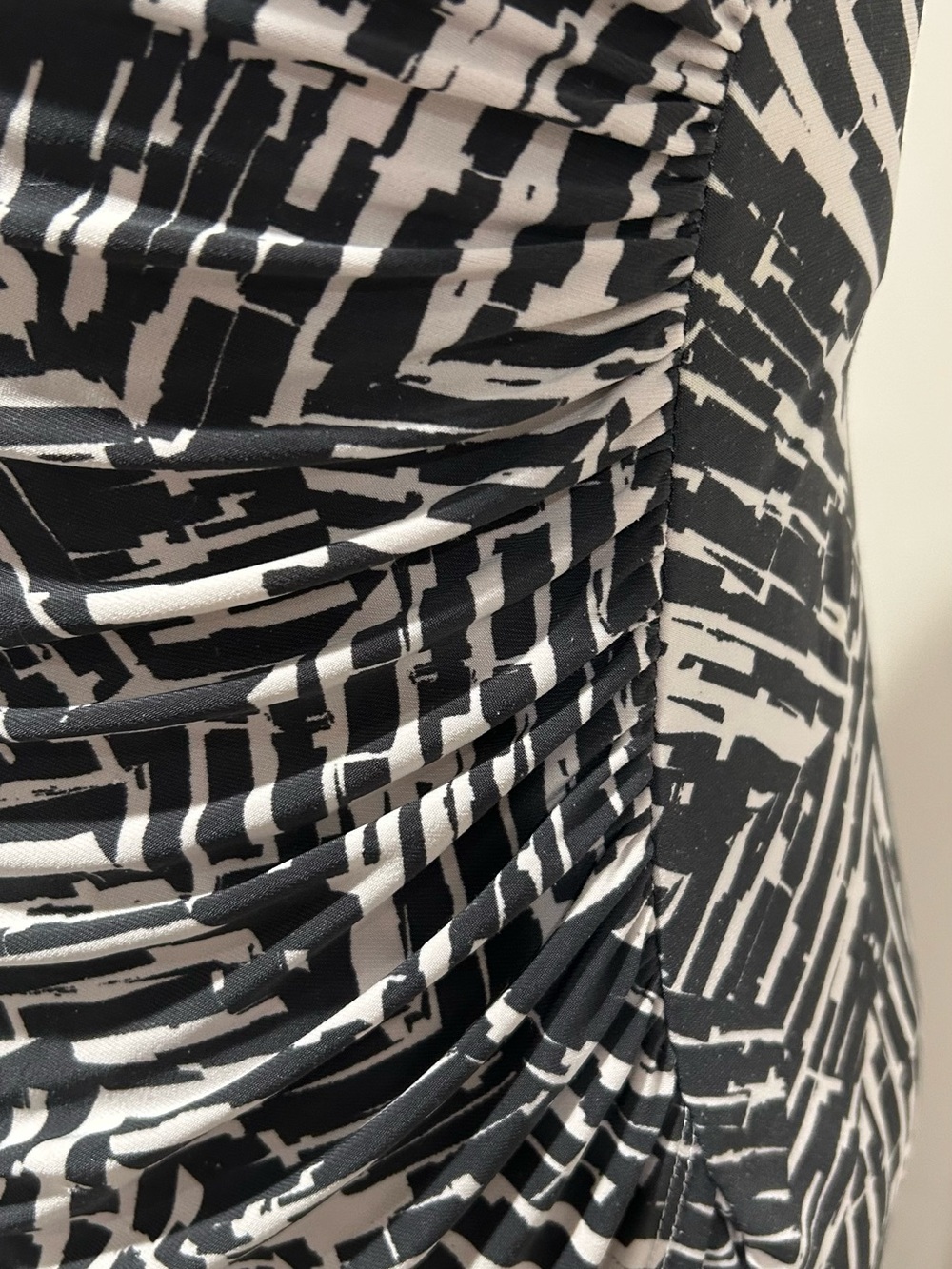 connected apparel Grey and White Abstract Wrap-Effect Midi Dress - Picture 5 of 14